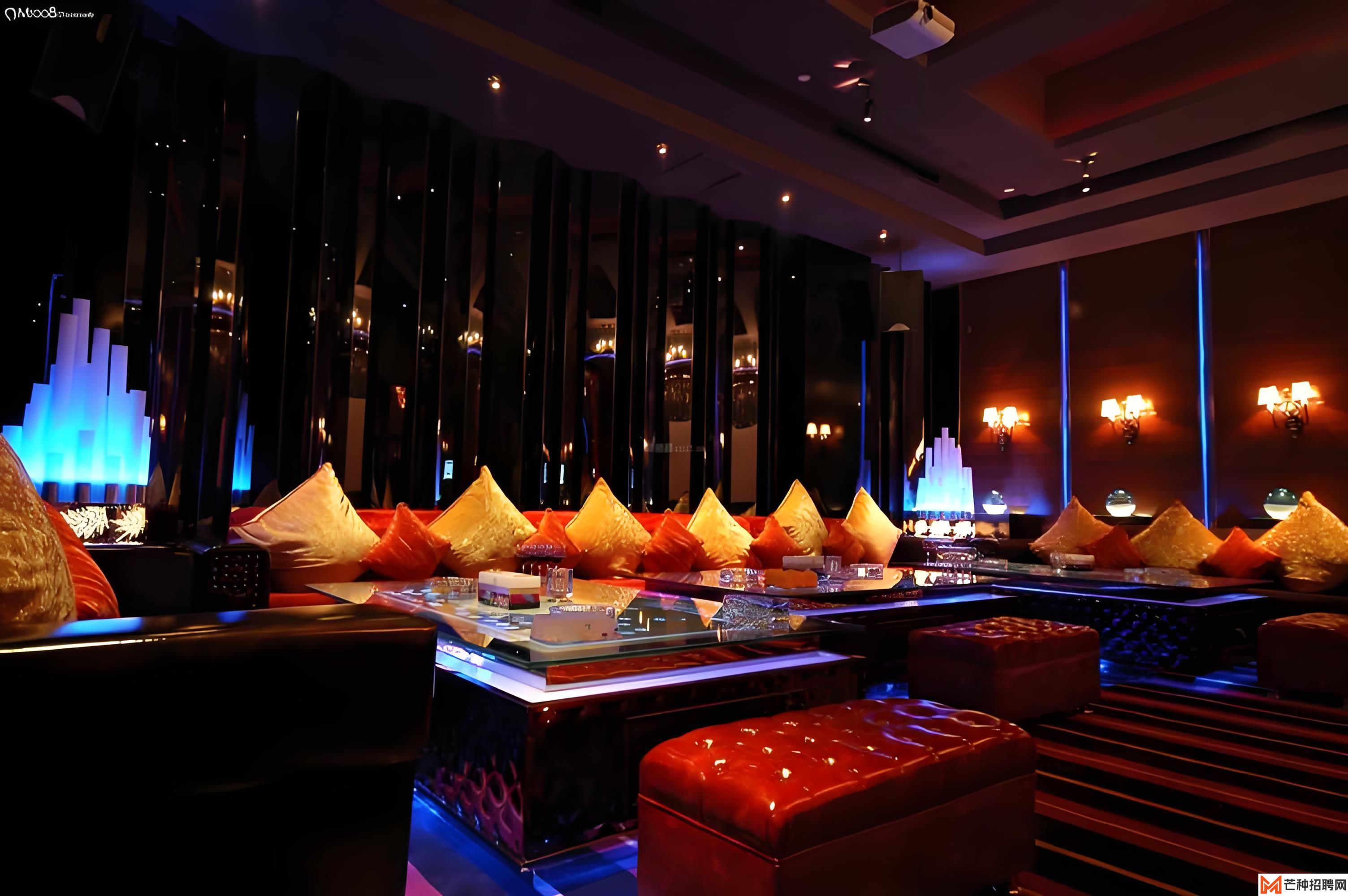 北京夜场诚聘服务生：高薪包吃住，轻松月休八天